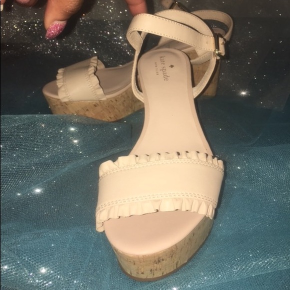 Tomas Ruffle Platform Wedge - Picture 2 of 2